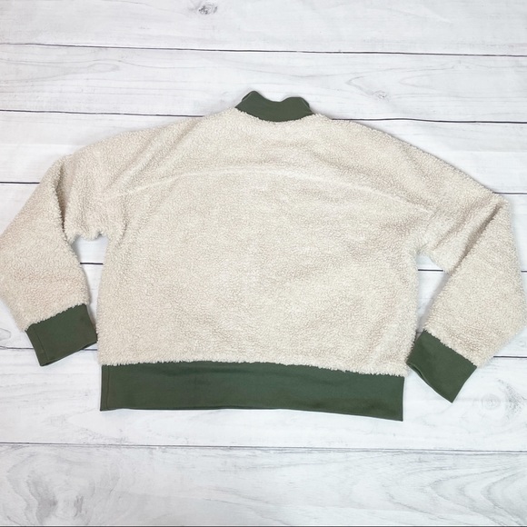 Fabletics Sherpa Sweater - Picture 4 of 7